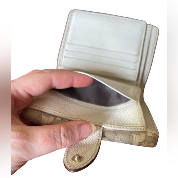 Beautiful RARE Celine Bifold Snap Wallet with Horse & Buggy White & Grey GUC - Picture 10 of 16